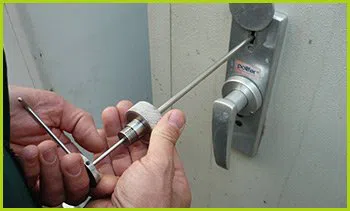 Expert Locksmith Services Miami, FL 305-894-5987 - 15-emergency-locksmiths