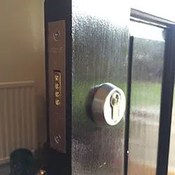 Expert Locksmith Services Miami, FL 305-894-5987 - home-ls-01